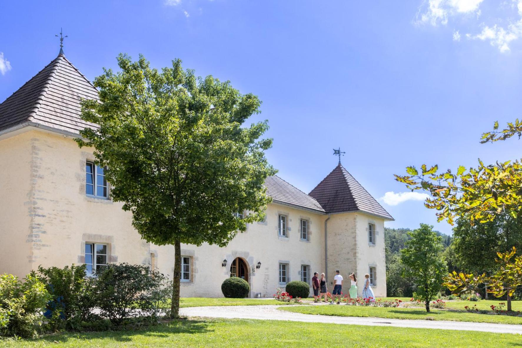 Bed and Breakfast Le Relais Des Deux Tours Brémondans Exterior foto