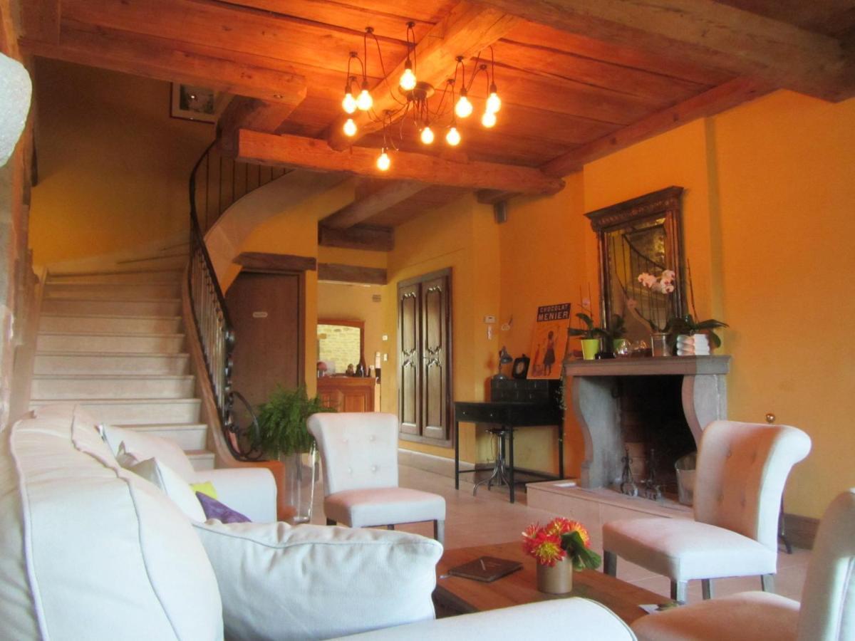 Bed and Breakfast Le Relais Des Deux Tours Brémondans Exterior foto